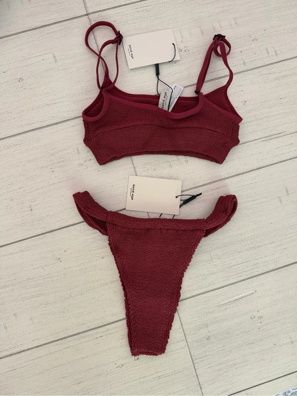bond-eye two piece